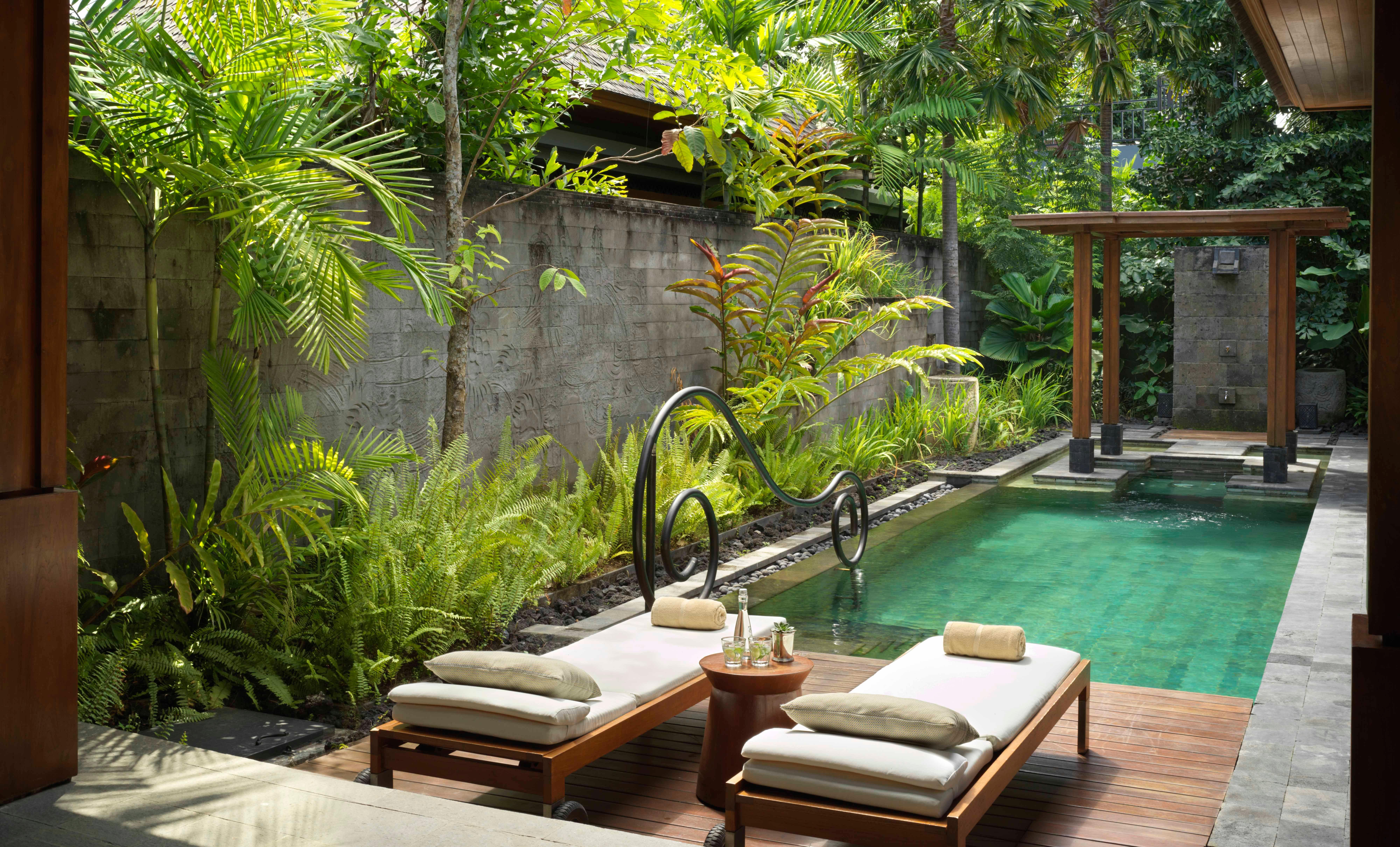 Hotel Indigo Bali Seminyak Beach By Ihg Exteriör bild A private pool at the Four Seasons Resort