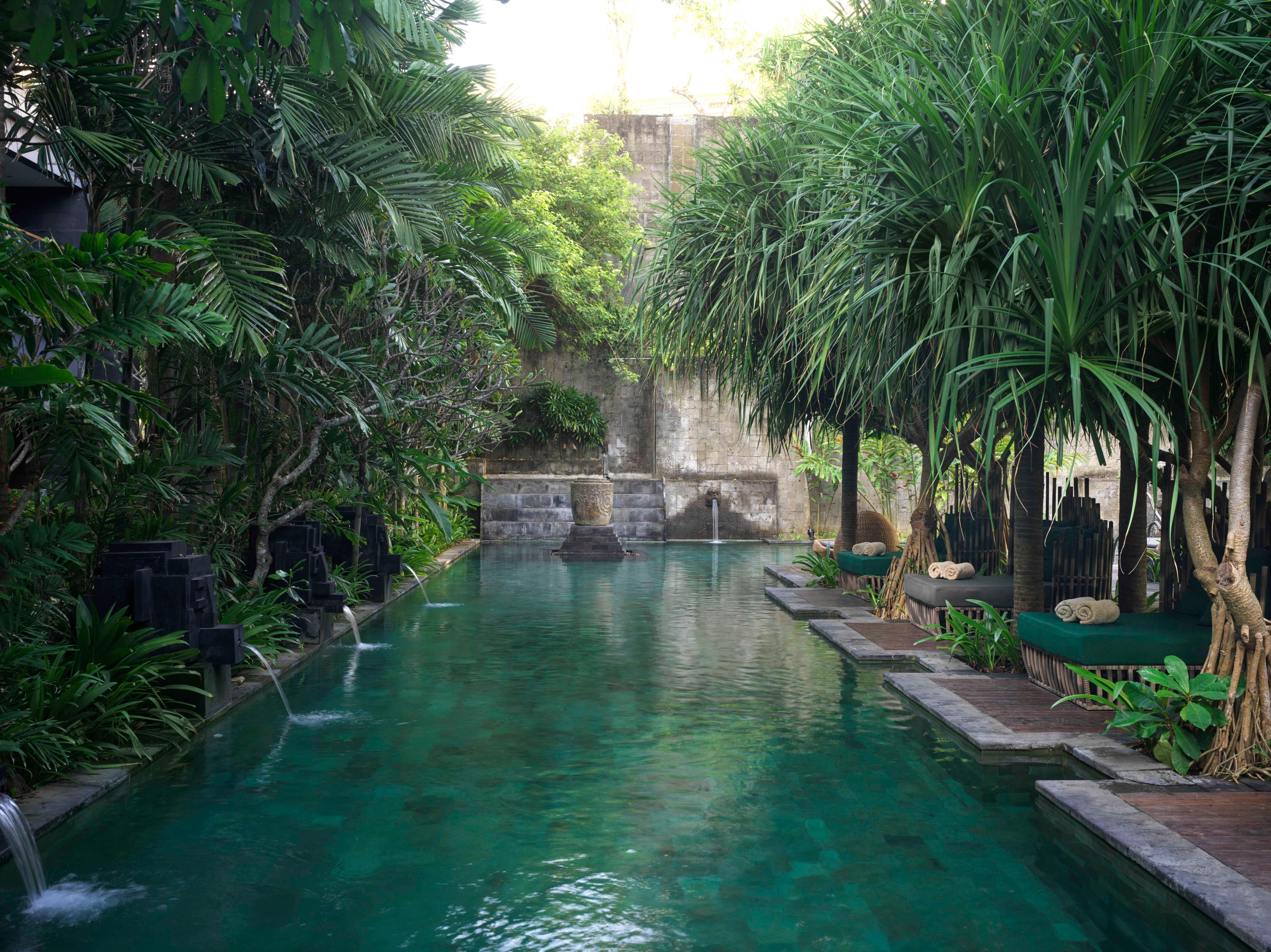 Hotel Indigo Bali Seminyak Beach By Ihg Exteriör bild The pool at the Four Seasons Hotel, Bangkok